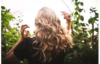 Olej konopny na włosy – efekty mogą Cię zaskoczyć!